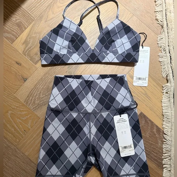 ALO Yoga Black and Gray Sports Bra & Short Set - Picture 1 of 6